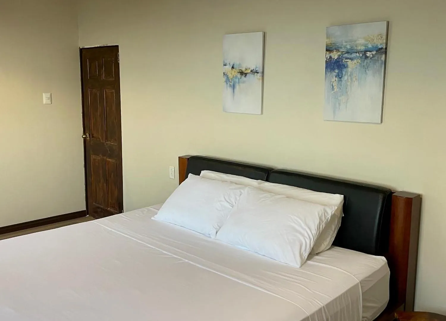 Serene Retreat With Stunning Views- Doux Paramin Villa La Finette